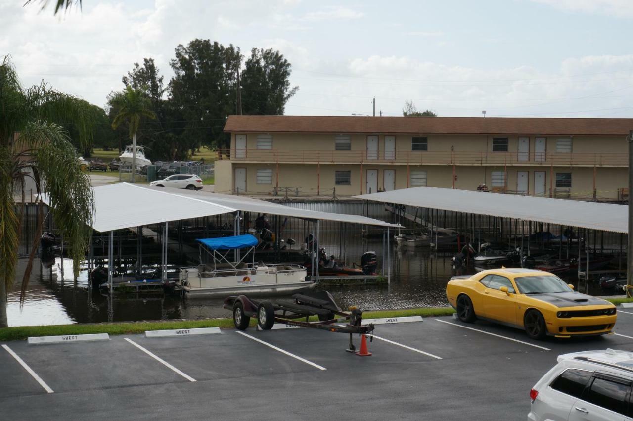 Bass&Sun Condominium 2/2 Bedroom Clewiston Bagian luar foto
